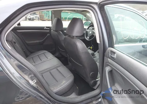 2009 Volkswagen Jetta Se/Sel from USA, damaged, VIN 3VWRZ71KX9M022259